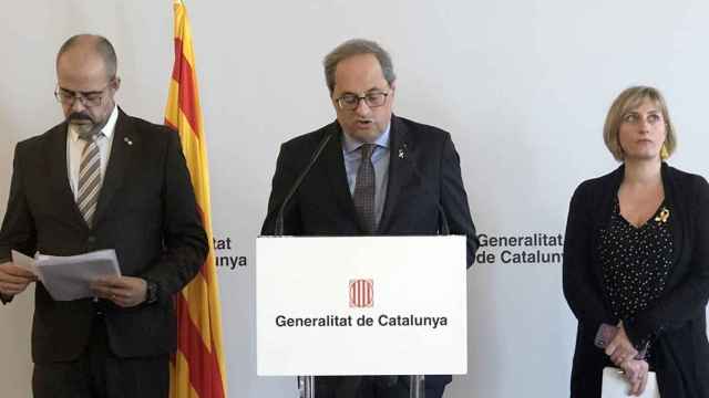 El presidente de la Generalitat de Cataluña, Quim Torra, junto a la consellera de Salud, Alba Vergès, y el conseller de Interior, Miquel Buch. Independentistas / EP