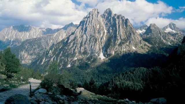 Ruta de trekking por los Pirineos / Site Oficial Turismo Catalunya