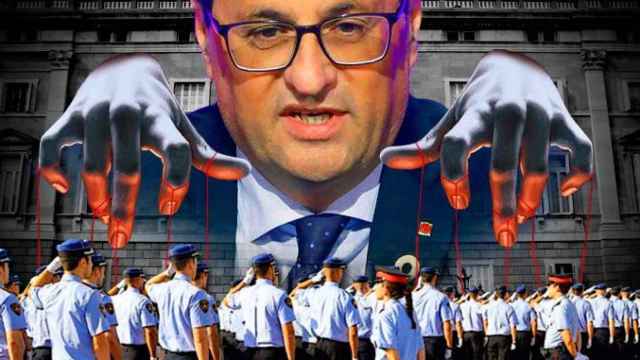 Quim Torra mueve los hilos de un cuerpo de Mossos a cuya jefatura se han incorporado mandos independentistas / FOTOMONTAJE DE CG