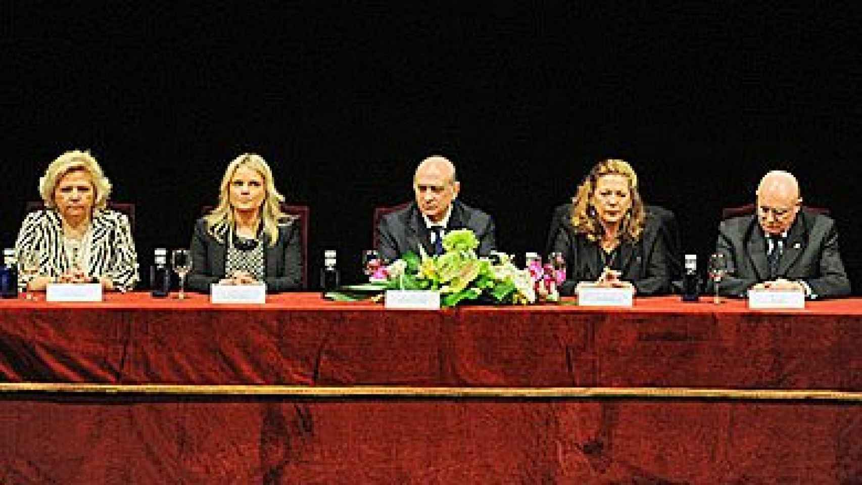 El ministro del Interior, Jorge Fernández Díaz, en un acto con representantes de diversas asociaciones de víctimas del terrorismo con motivo del X aniversario del 11M