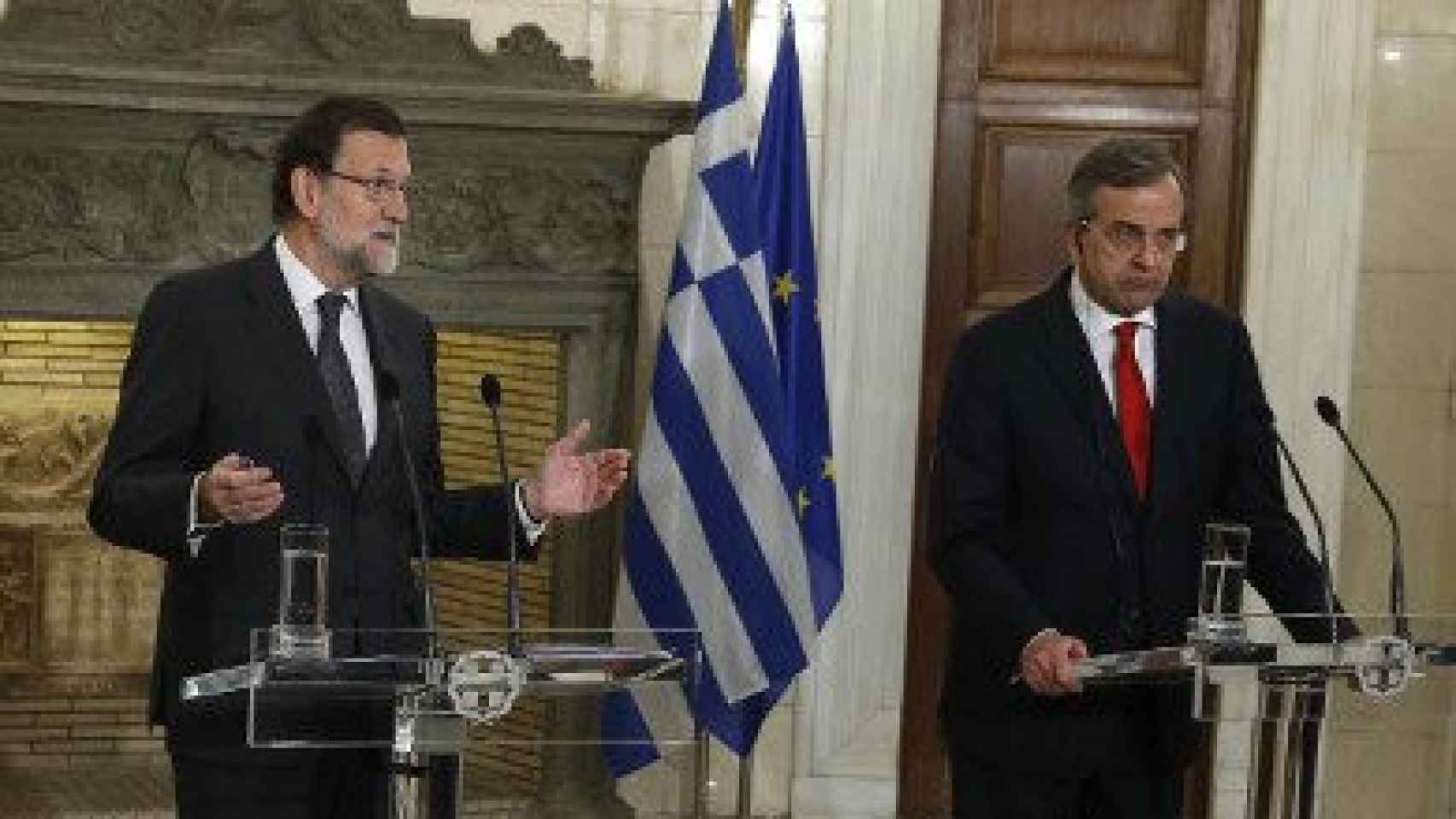 El presidente del Gobierno, Mariano Rajoy, en rueda de prensa junto al primer ministro griego, Andonis Samaras