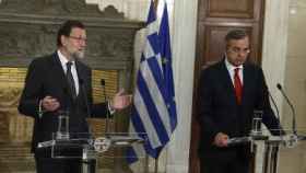 El presidente del Gobierno, Mariano Rajoy, en rueda de prensa junto al primer ministro griego, Andonis Samaras
