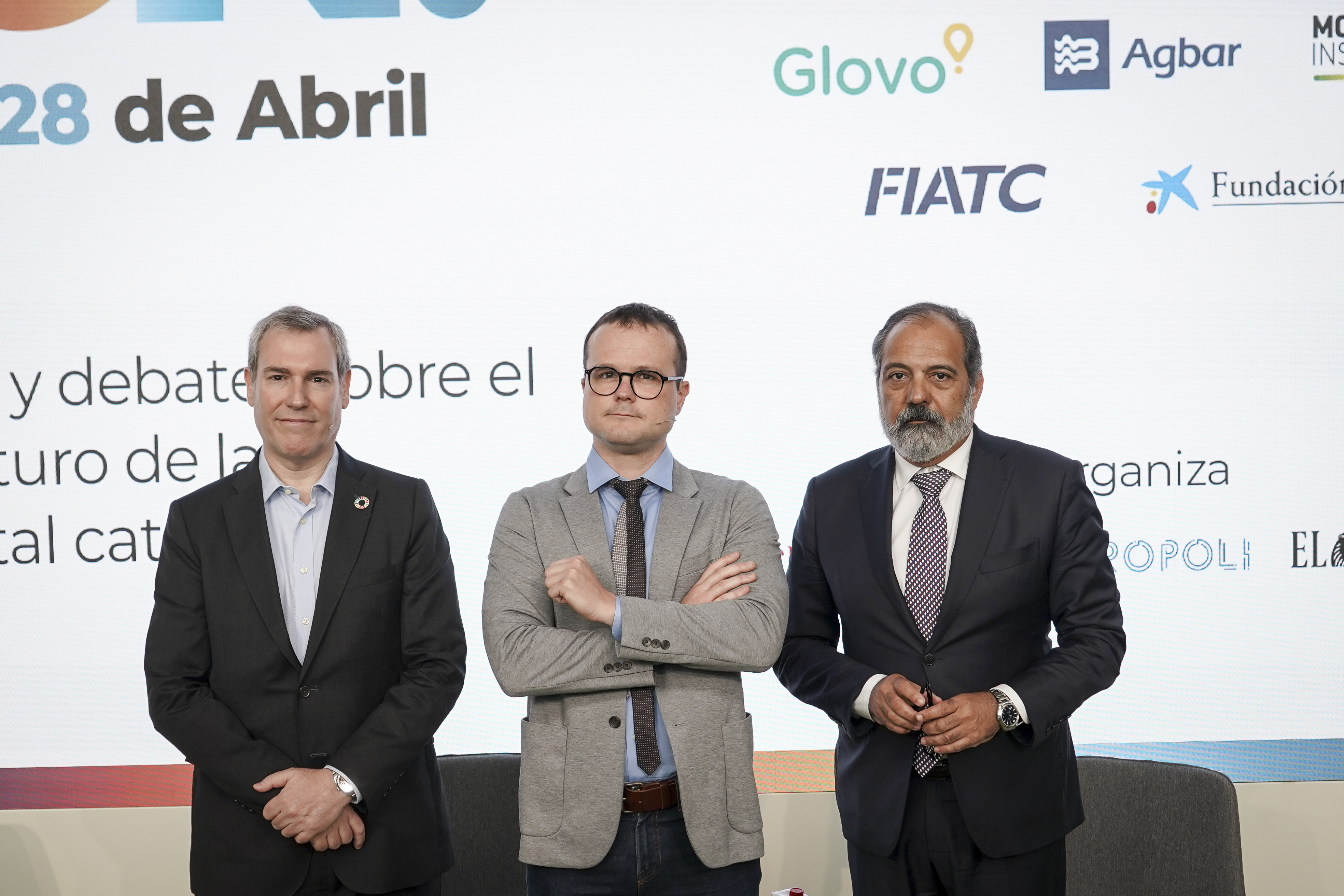 Emilio Rousaud, CEO y fundador de Factor Energía; Ignasi Jorro, subdirector de investigación de Crónica Global y Juan Jesús Domingo, CEO de Mémora / GALA ESPÍN
