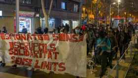 Manifestantes este miércoles en el distrito de Sant Andreu de Barcelona / EUROPA PRESS