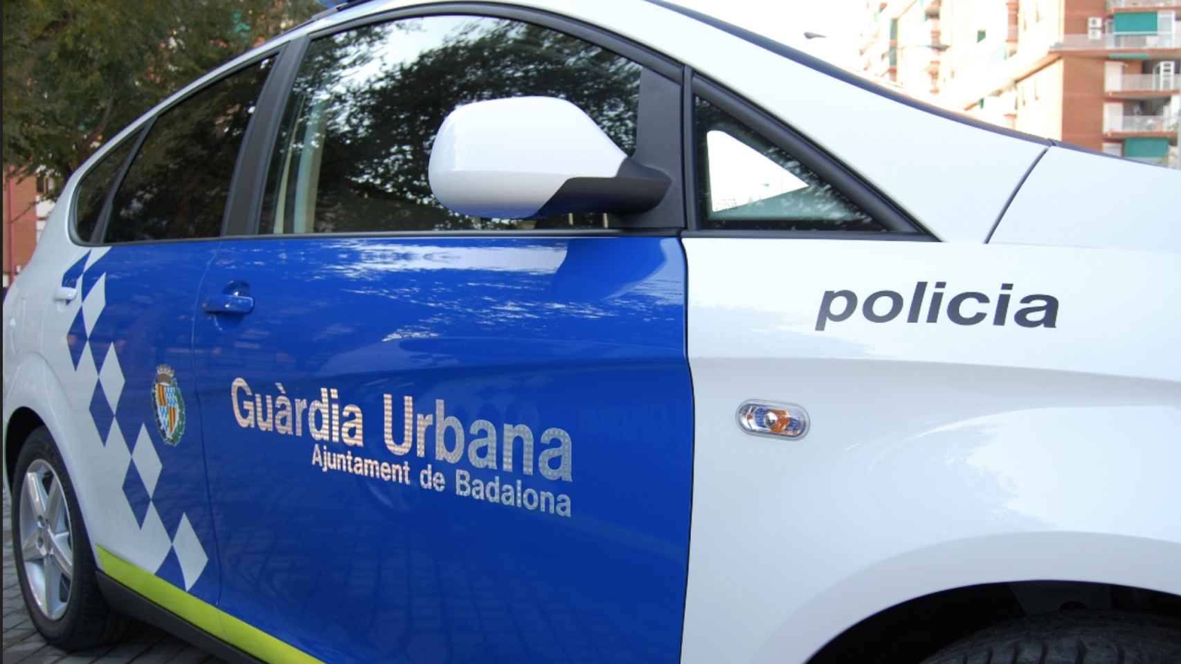 Un vehículo de la Guardia Urbana de Badalona / GUARDIA URBANA