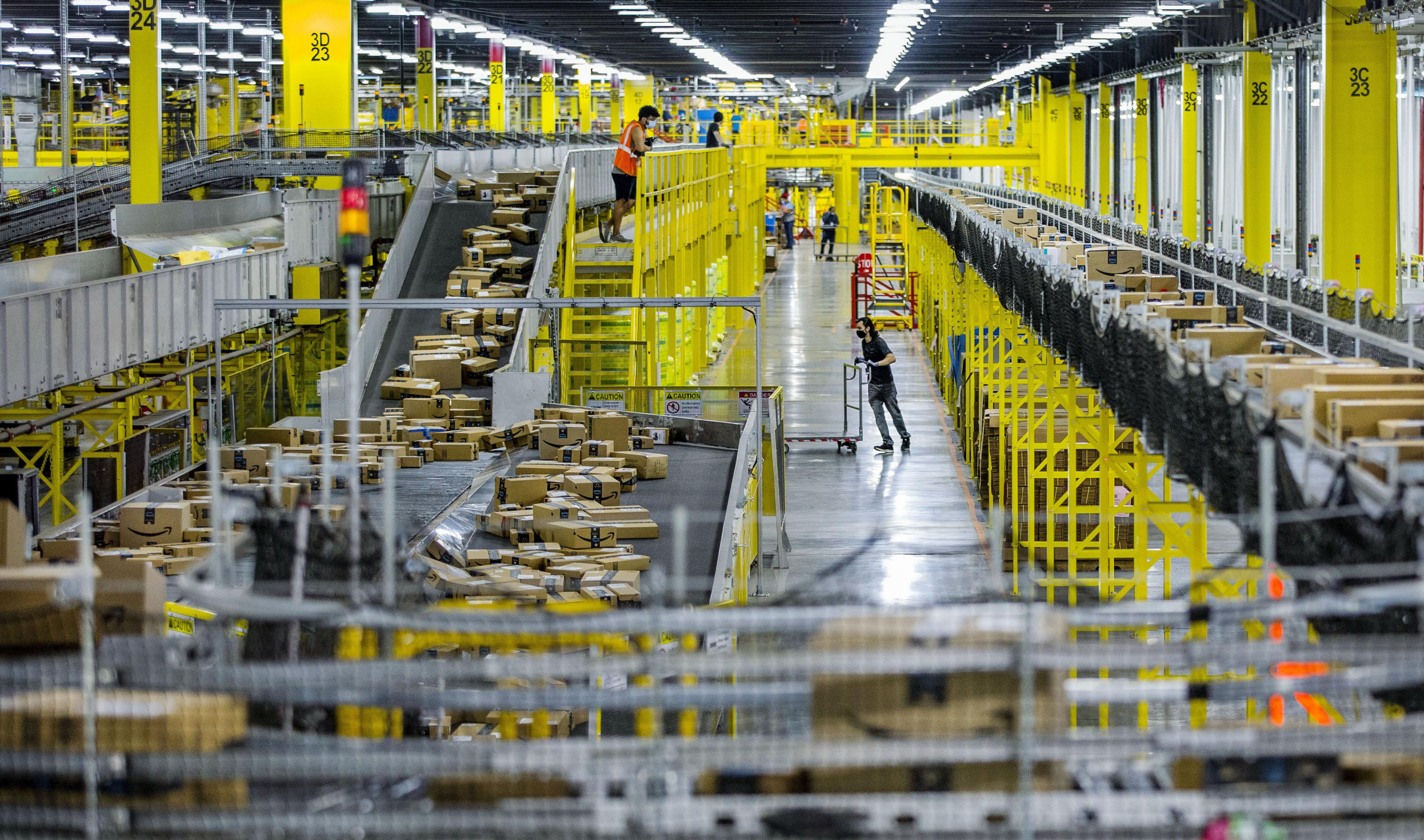 Centro logístico de Amazon / EP