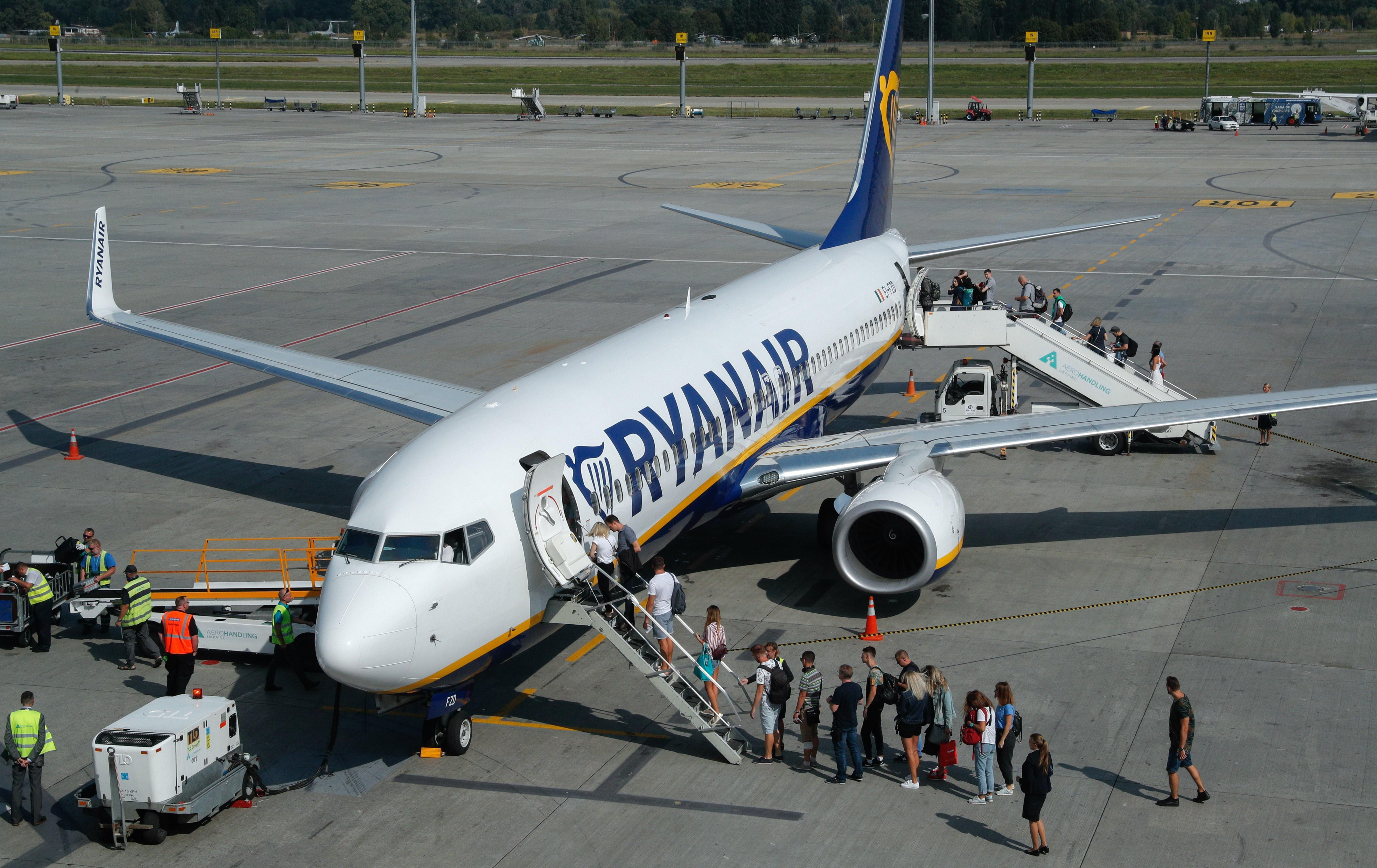 Un avión de Ryanair en imagen de archivo / EFE