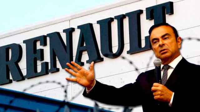 Carlos Ghosn, presidente y consejero delegado de Renault, y un concesionario del grupo francés / FOTOMONTAJE DE CG
