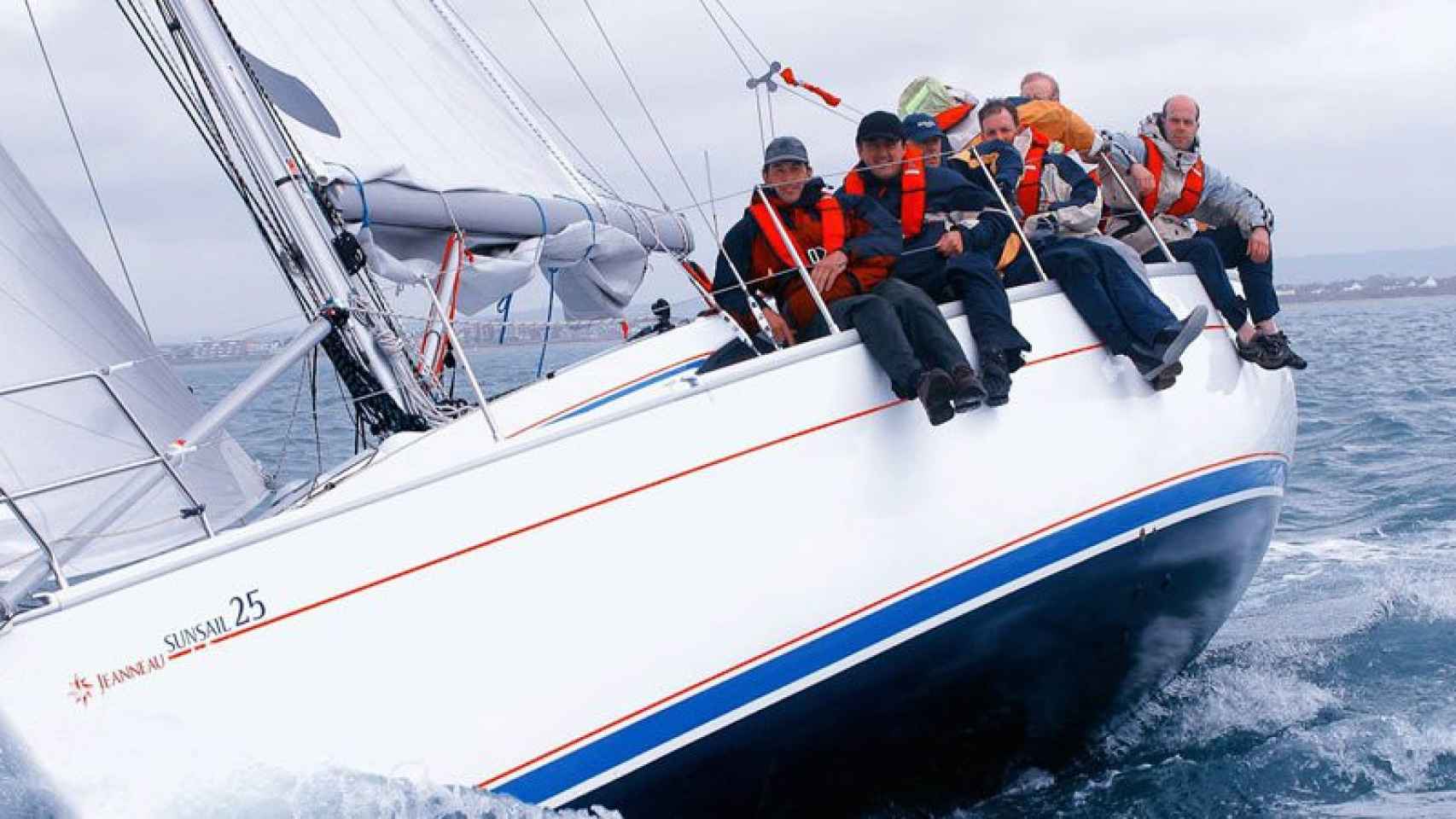 Popsail ofrece actividades náuticas a precios asequibles.