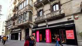 Tienda de Furest al lado del Zara del Paseo de Gràcia de Barcelona / LENA PRIETO