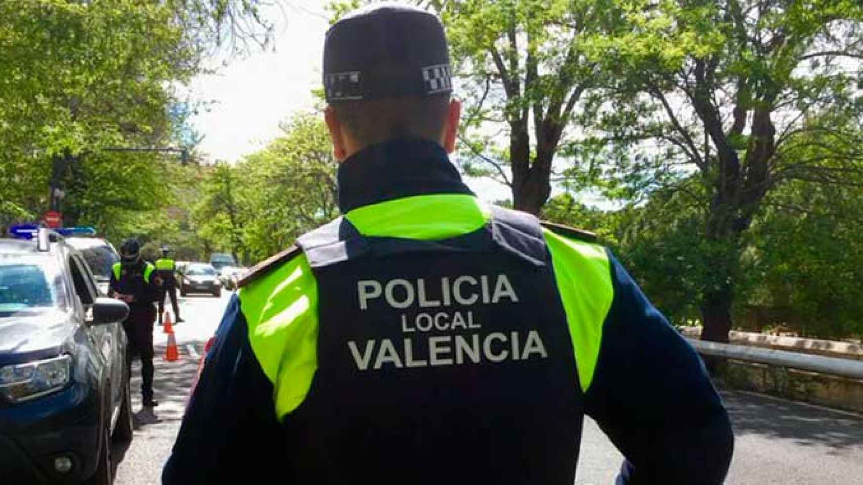 Un agente de la policía local de Valencia / @policialocalvlc