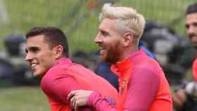 Una foto de Jordi Masip y Leo Messi durante un entrenamiento del Barça / Twitter