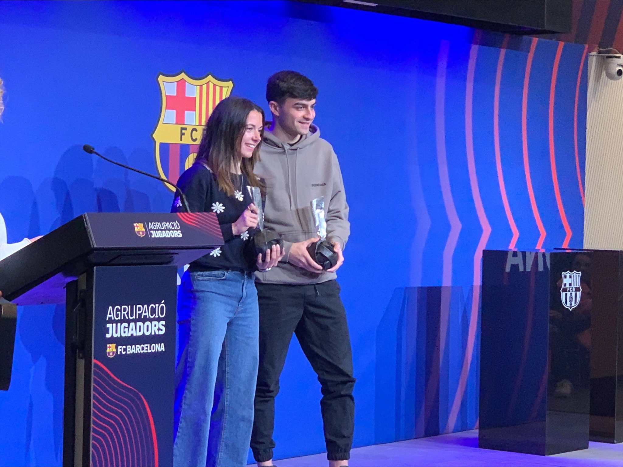 Aitana Bonmatí y Pedri González reciben los premios Barça Jugadors 2022 al juego limpio / CULEMANIA