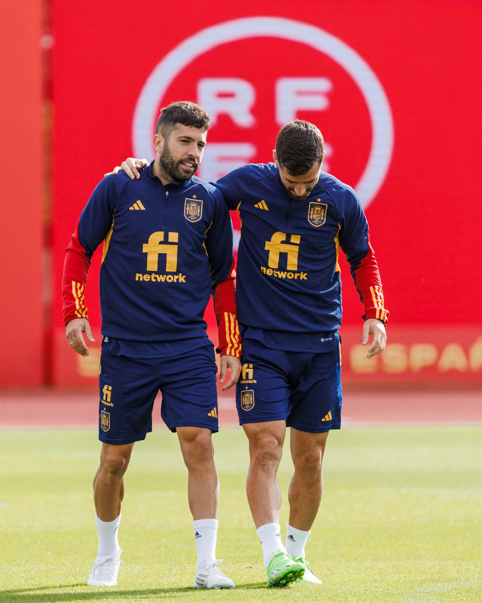 Jordi Alba, junto a José Gayà en un entrenamiento de la selección española EFE