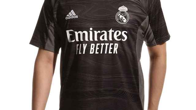 Camiseta negra que el Real Madrid estrenará el domingo contra el Barça / REDES