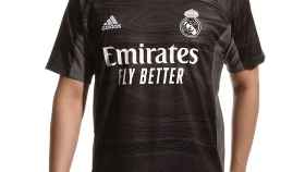 Camiseta negra que el Real Madrid estrenará el domingo contra el Barça / REDES