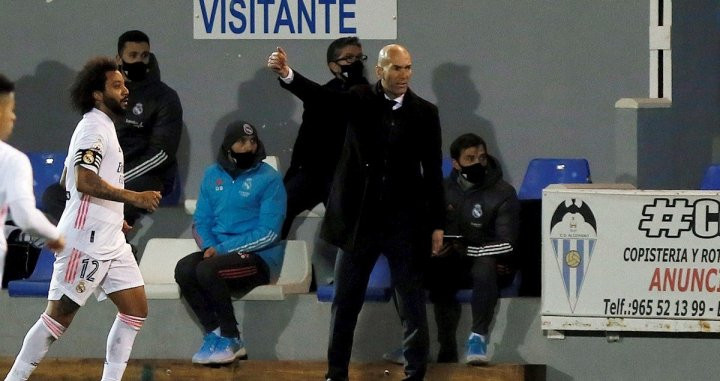 Zidane ante el Alcoyano / EFE