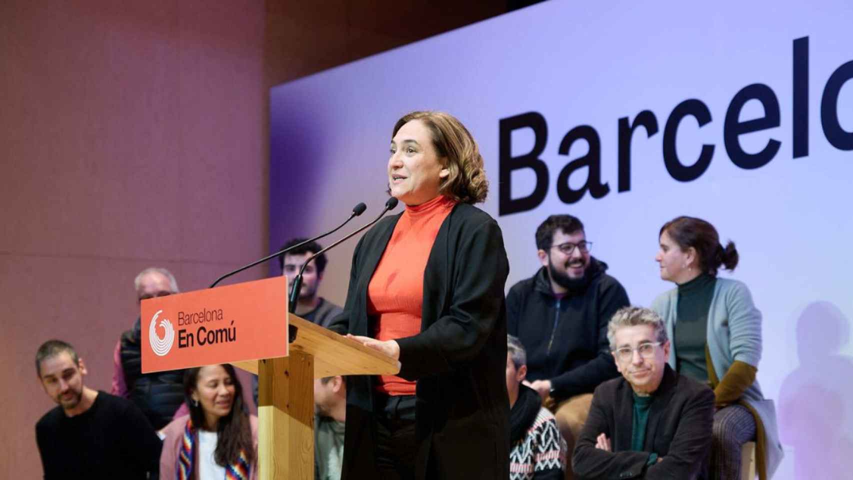 La alcaldesa de Barcelona y candidata a la reelección presenta a los 20 primeros candidatos de su lista por BComú el pasado sábado / LORENA SOPÊNA - EUROPA PRESS