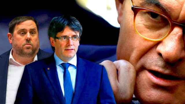 Artur Mas tras Oriol Junqueras y Carles Puigdemont / FOTOMONTAJE DE CG