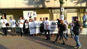 Protesta de trabajadores de TV3 durante el debate de candidatos catalanes del 26J.