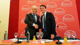 El presidente de Foment del Treball, Josep Sánchez Llibre, con Manuel Valls, candidato a alcalde de Barcelona / CG