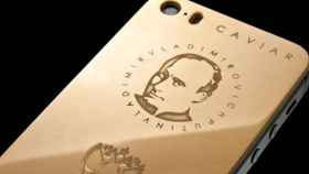 Iphone con la efigie de Vladimir Putin