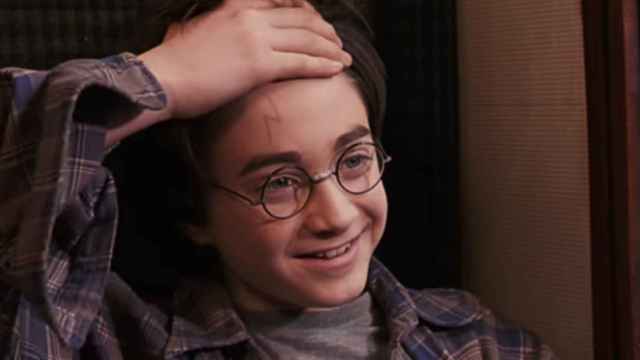 Cicatriz en forma de rayo de Harry Potter / HARRY POTTER