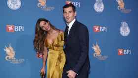El vestido que lució Sara Carbonero junto a Iker Casillas en la gala Dragones de Oro / Porto FC
