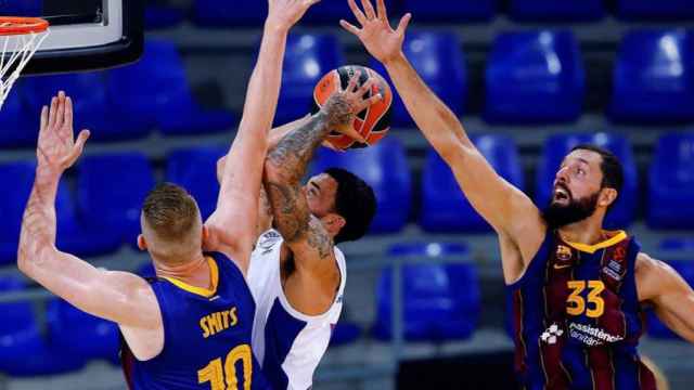 Smits y Mirotic contra el CSKA / EFE