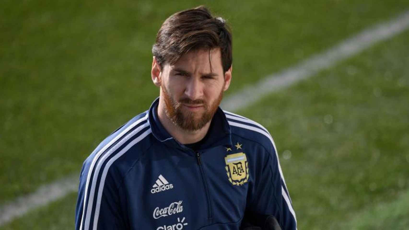 Leo Messi viste el chándal de la selección argentina en una imagen de archivo