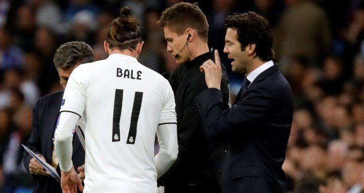 Una foto de Santiago Solari y Gareth Bale en el Santiago Bernabéu / EFE