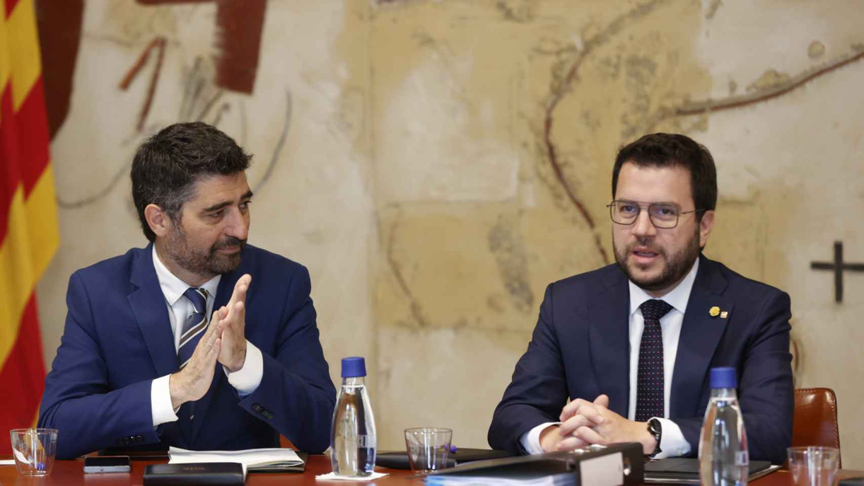 El presidente de la Generalitat, Pere Aragonès, junto a su exvicepresidente, Jordi Puigneró, ya cesado / EFE