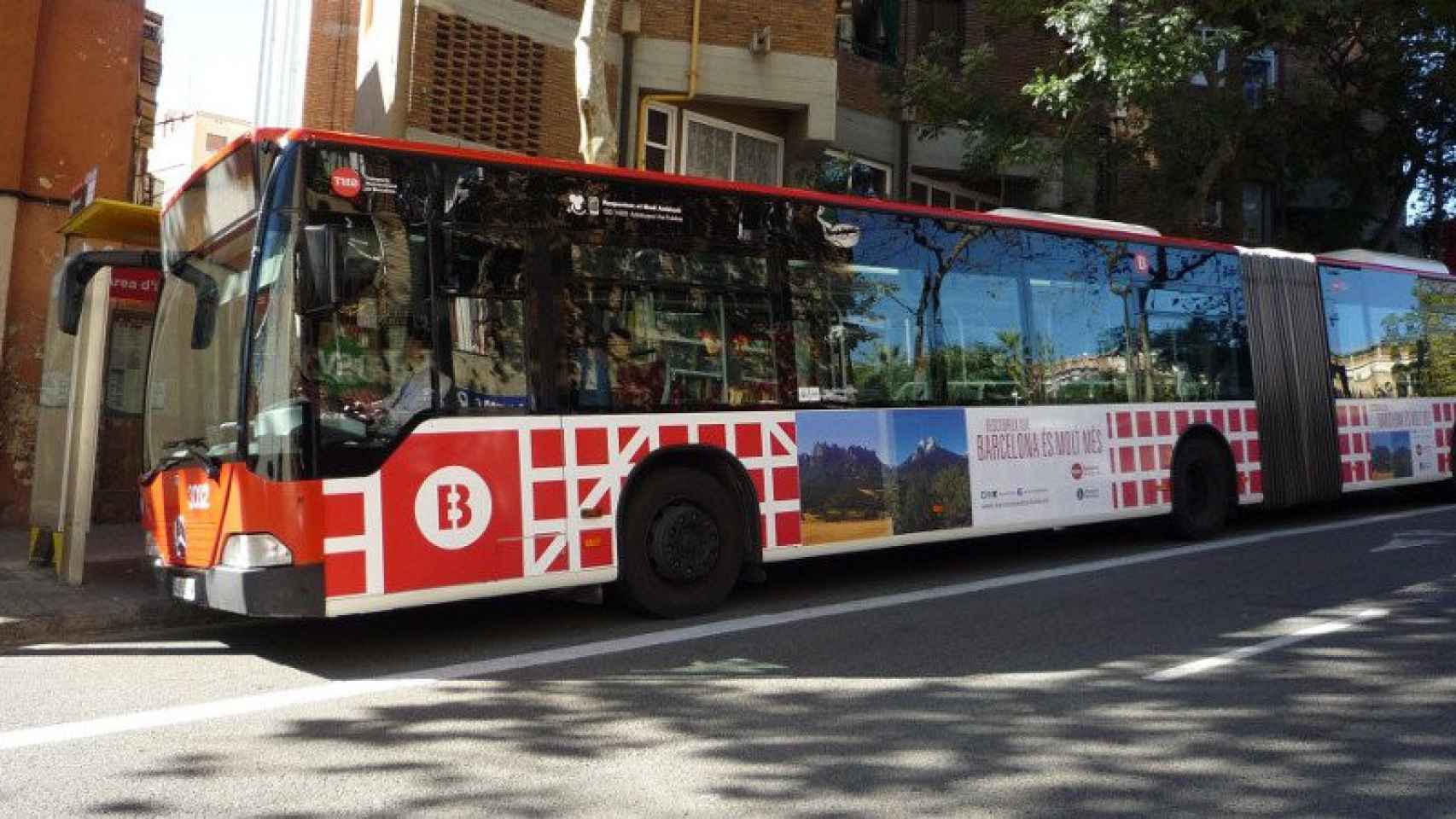 Un autobús de TMB, en una imagen de archivo / CG