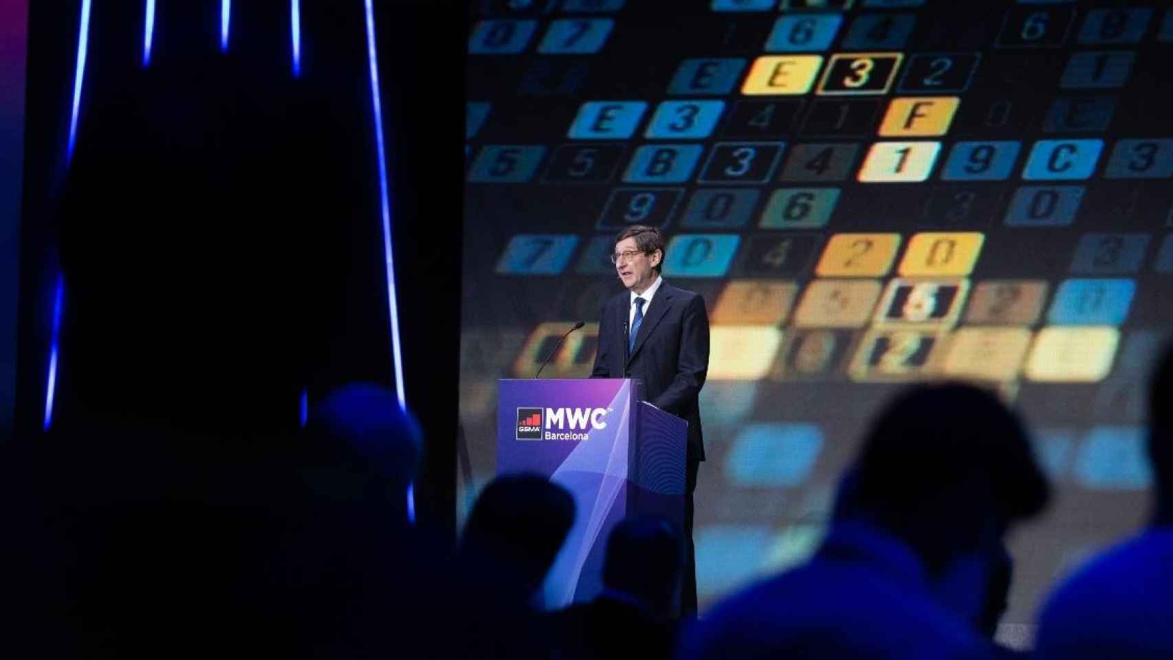 El presidente de CaixaBank, José Ignacio Goirigolzarri, este miércoles en el Mobile World Congress de 2022 / EP