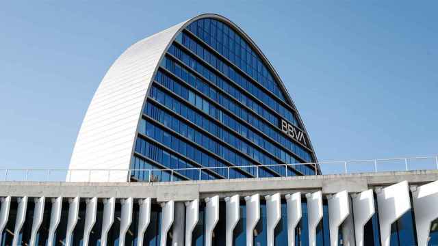 Sede del BBVA, que estima en 85.000 los empleos que se perderán en Cataluña por la crisis / EUROPA PRESS