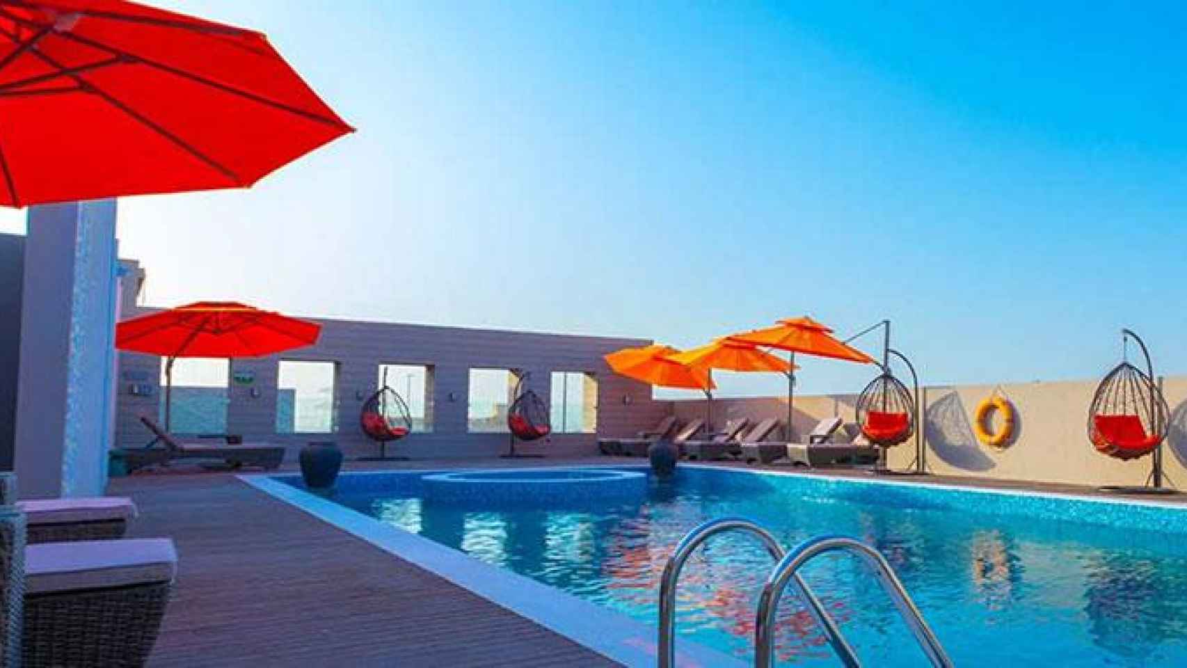 La piscina del nuevo hotel Barceló en Emiratos Árabes Unidos / CG