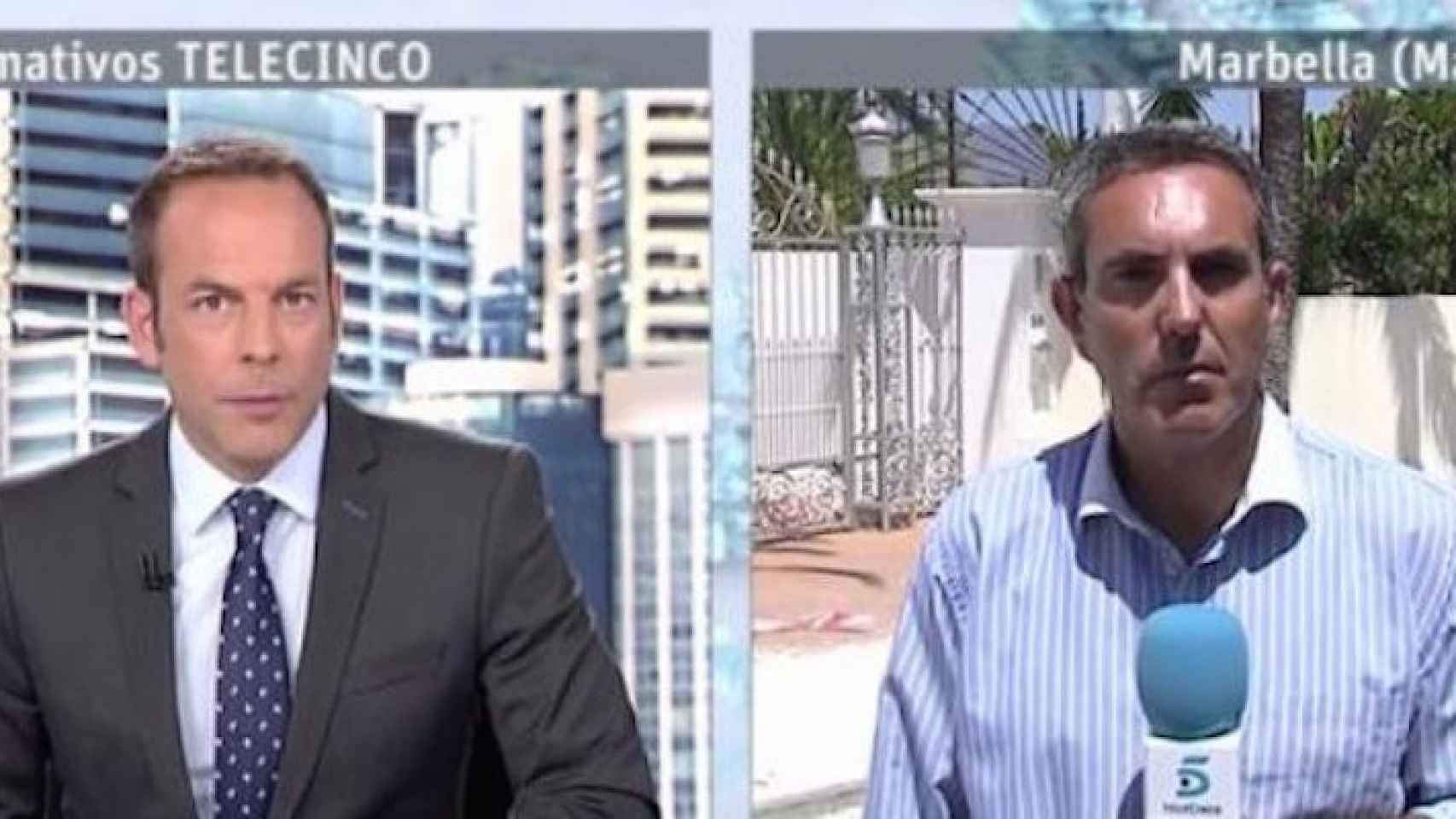 El periodista de Telecinco en la conexión en la que cometió el error / TELECINCO