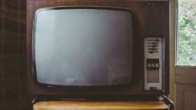 Una televisión antigua, sin canales TDT / CG