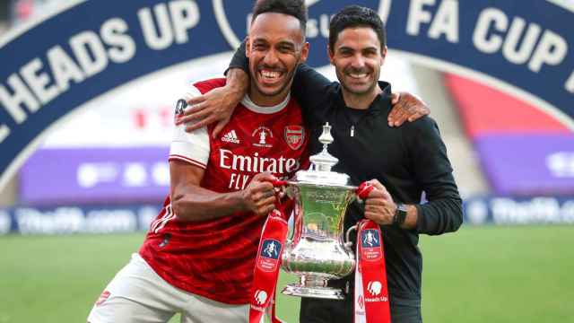 Aubameyang y Arteta celebrando la FA Cup / EFE