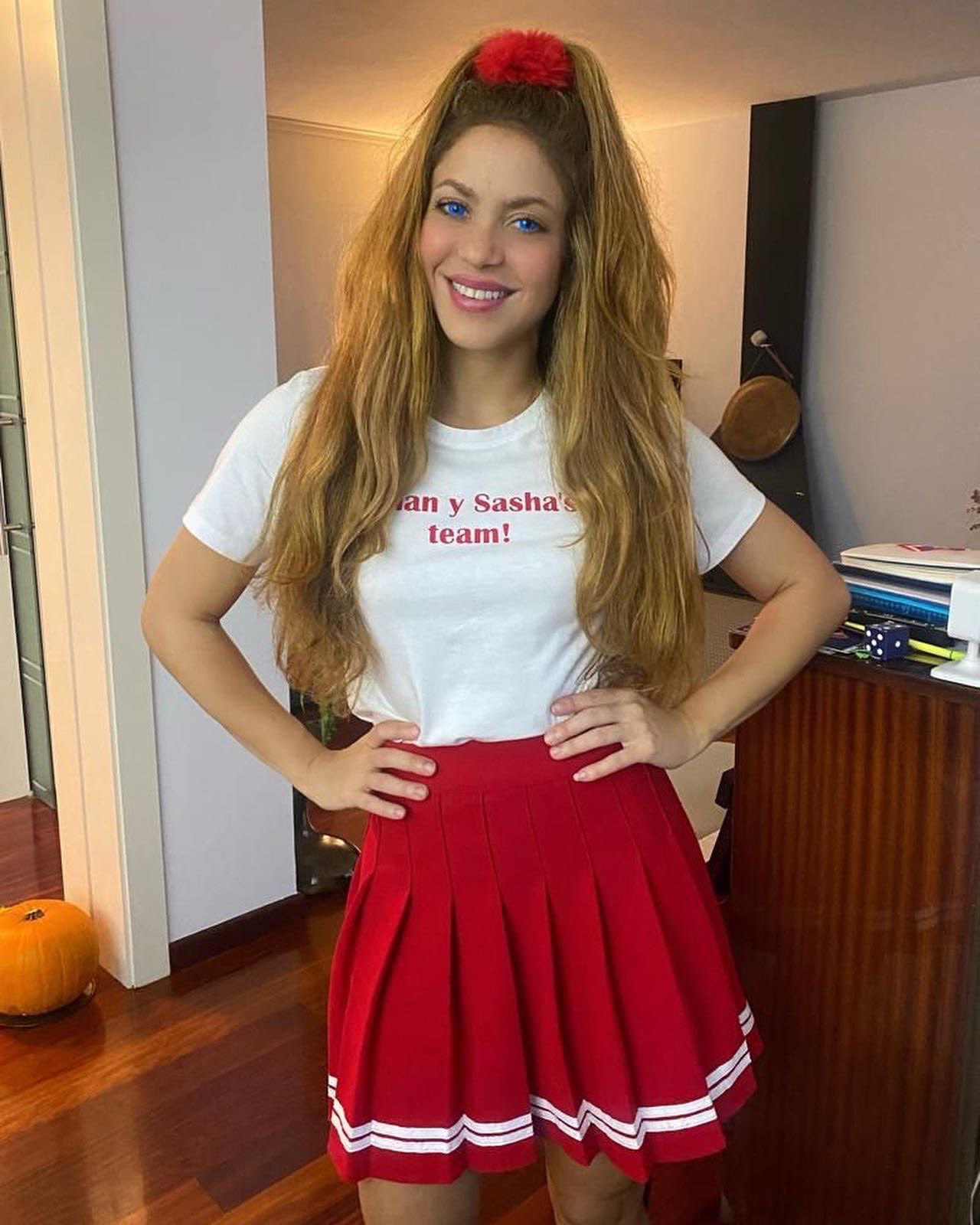 Shakira, mostrando su look por Halloween en redes sociales / SHAKIRA