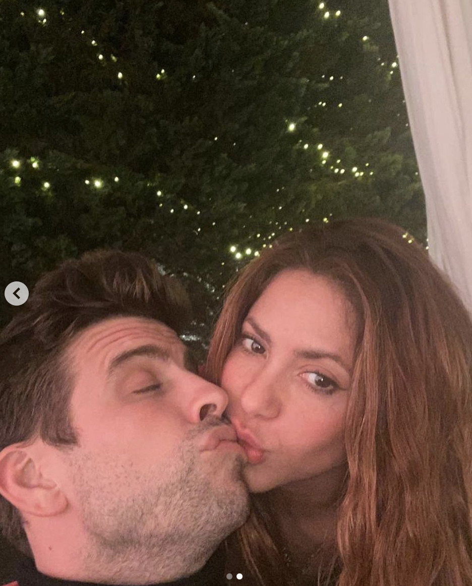 Gerard Piqué y Shakira se comen a besos / INSTAGRAM