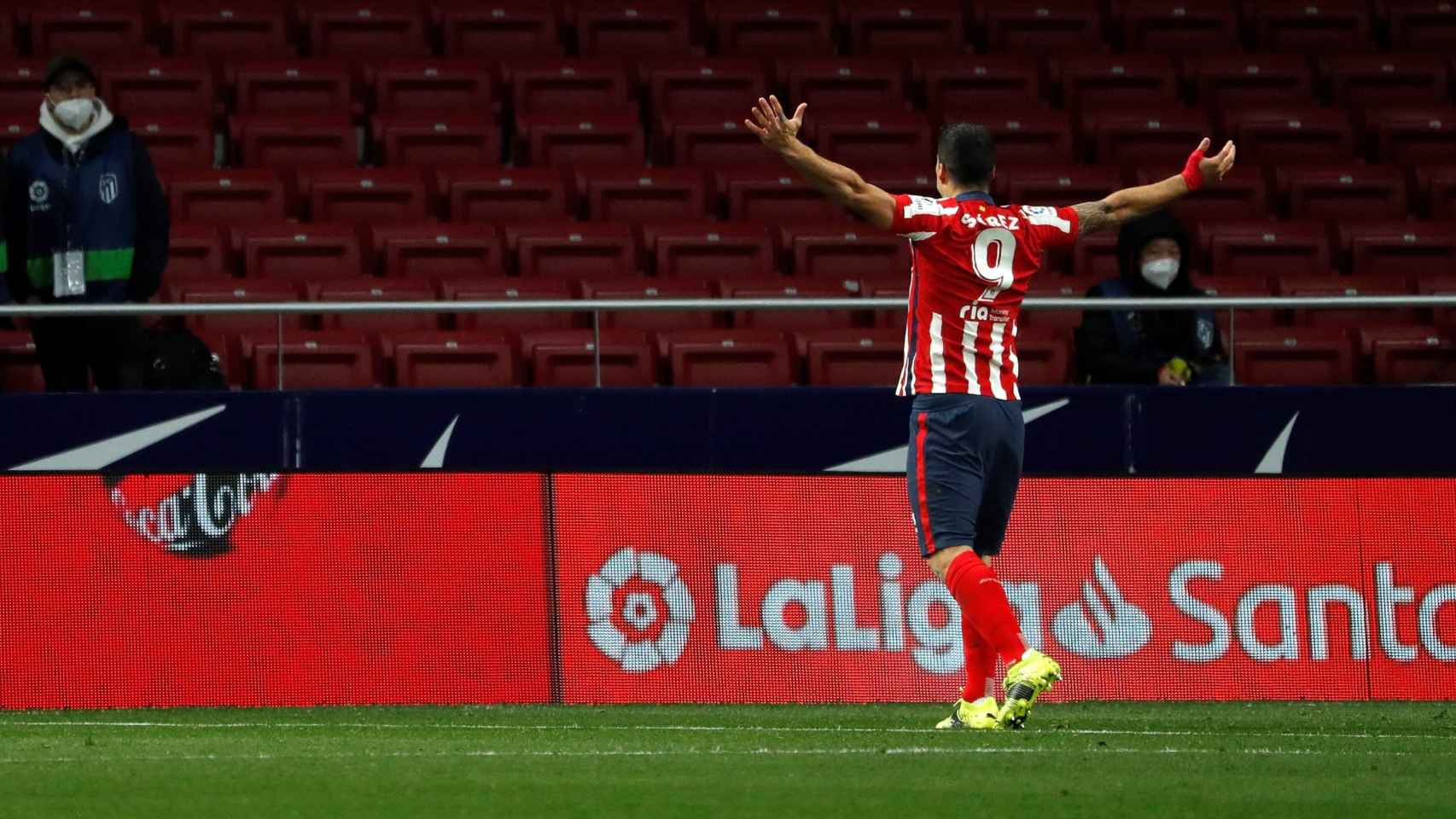 Luis Suárez celebrando su gol contra el Deportivo Alavés / EFE