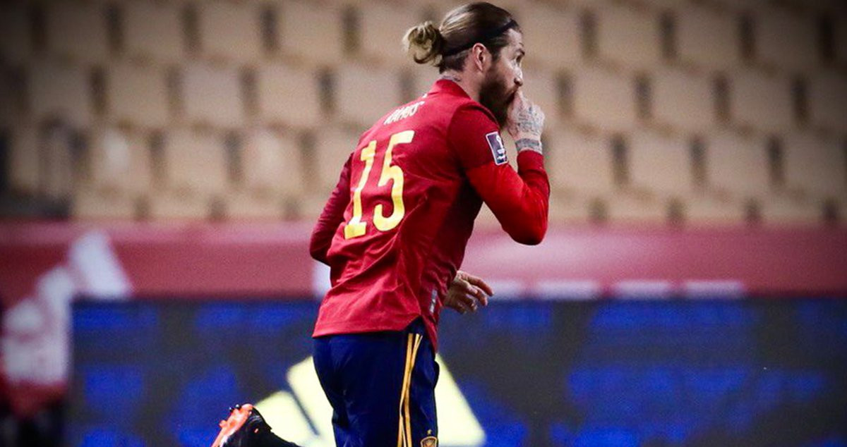 Sergio Ramos ante Kosovo con la Roja / REDES