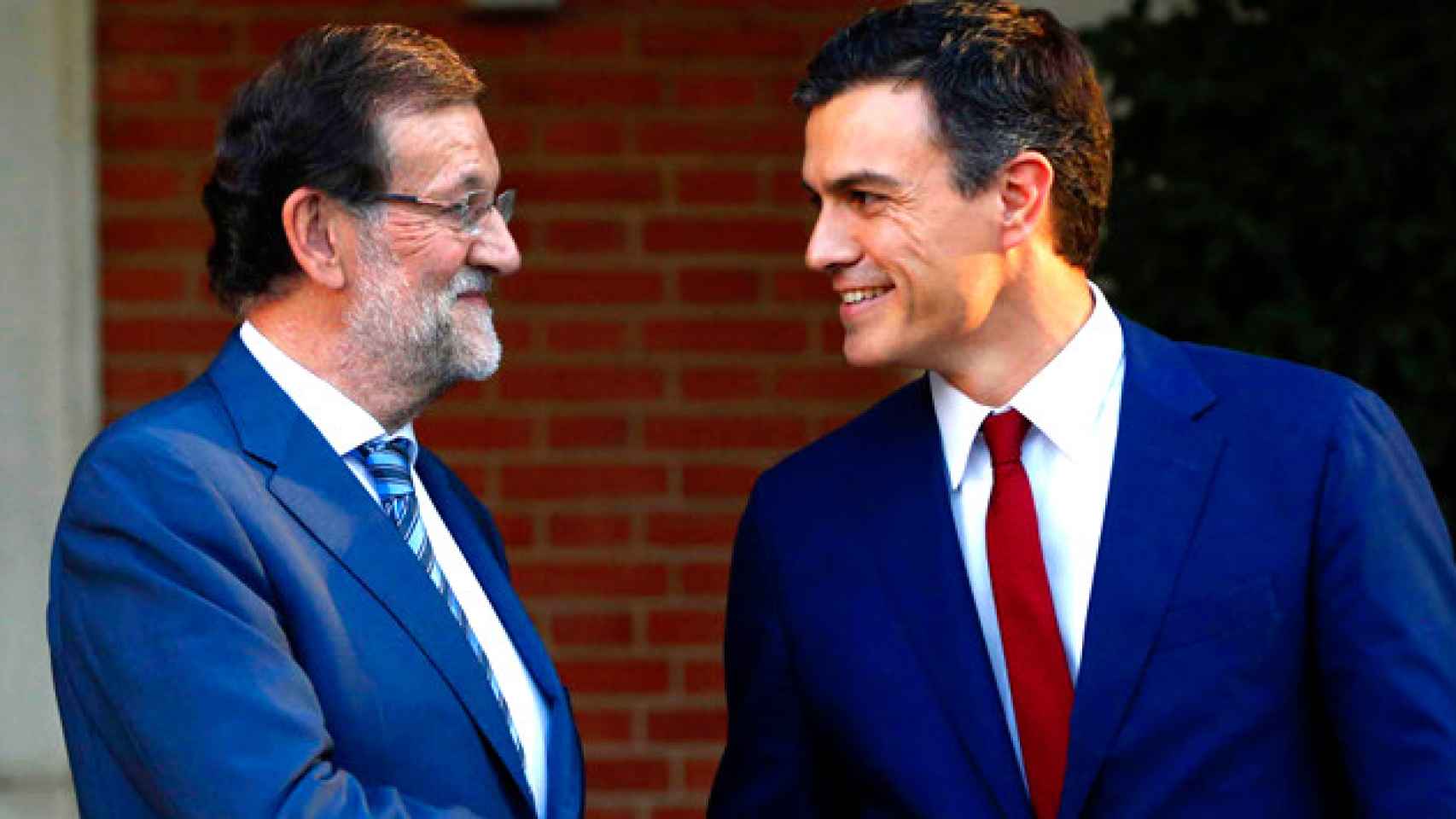 Mariano Rajoy y Pedro Sánchez en el palacio de La Moncloa el pasado mes de noviembre / EFE