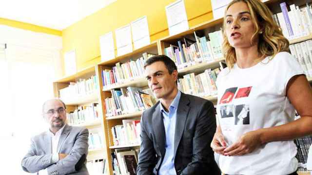 Javier Lambán, Perdo Sánchez y Susana Zumelzu en una imagen de archivo / EFE