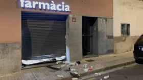 Exterior de la farmacia asaltada en Mataró / PATRULLA VECINAL MATARÓ