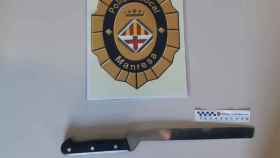 El arma que llevaba el ladrón durante el atraco / POLICÍA DE MANRESA