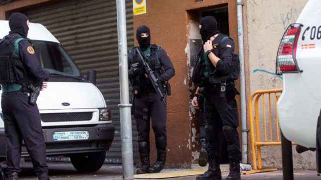 La Guardia Civil en una operación contra el yihadismo en Barcelona / CG