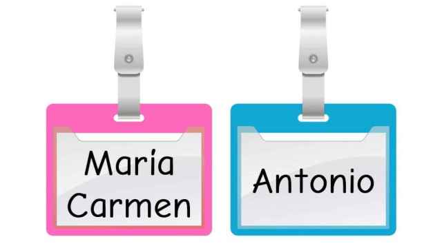 Placa identificadora de nombres de María Carmen y Antonio / PIXABAY