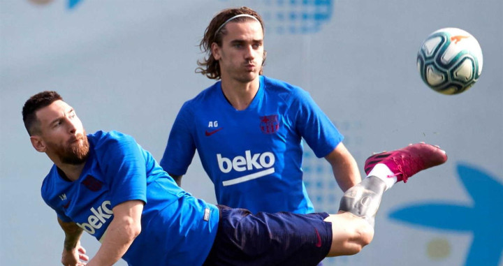 Messi y Griezmann en un entrenamiento/ EFE